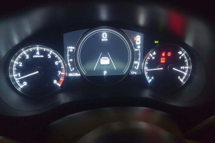 Used Mazda 3 Axela 2021 2.0L Automatic Zhiqing Edition Odometer Close Up