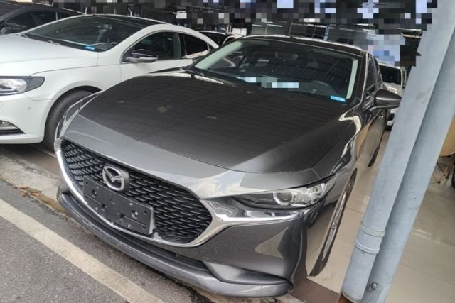 Ojetý Mazda 3 Axela 2021 2.0L Automatic Zhiqing Edition