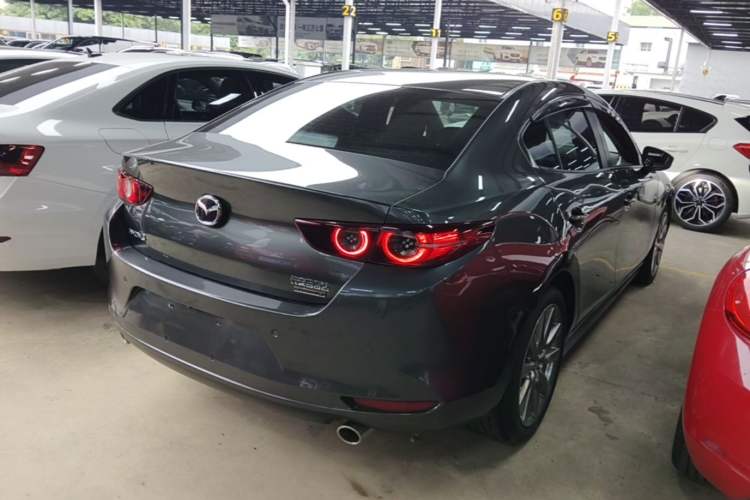 Used Mazda 3 Axela 2021 2.0L Automatic Zhiya Edition Rear Right 45 Deg