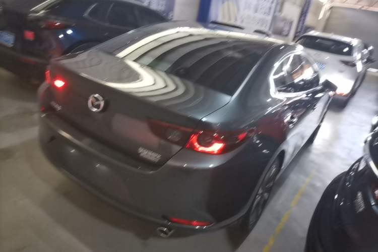 Used Mazda 3 Axela 2021 2.0L Automatic Zhi Rui Edition Rear Right 45 Deg