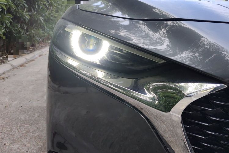 Used Mazda 3 Axela 2021 2.0L Automatic ZhiXuan Edition Right Front Headlight