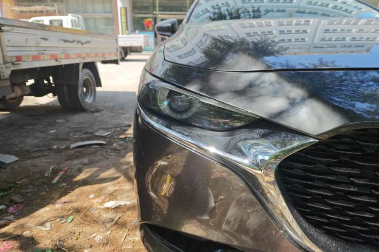 Used Mazda 3 Axela 2021 2.0L Automatic Zhiyao Edition Right Front Headlight
