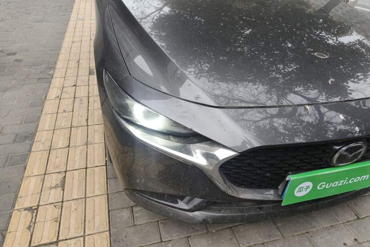 Used Mazda 3 Axela 2021 2.0L Automatic Zhi Rui Edition Right Front Headlight