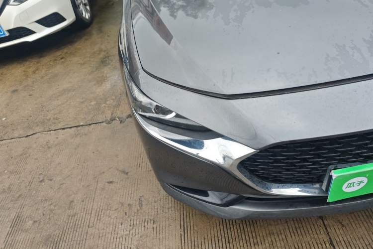Used Mazda 3 Axela 2021 2.0L Automatic ZhiXuan Edition Right Front Headlight