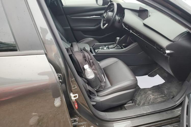 Used Mazda 3 Axela 2021 2.0L Automatic Zhiya Edition Right Front Seat