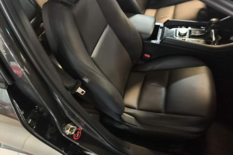 Used Mazda 3 Axela 2021 2.0L Automatic Zhiyao Edition Right Front Seat