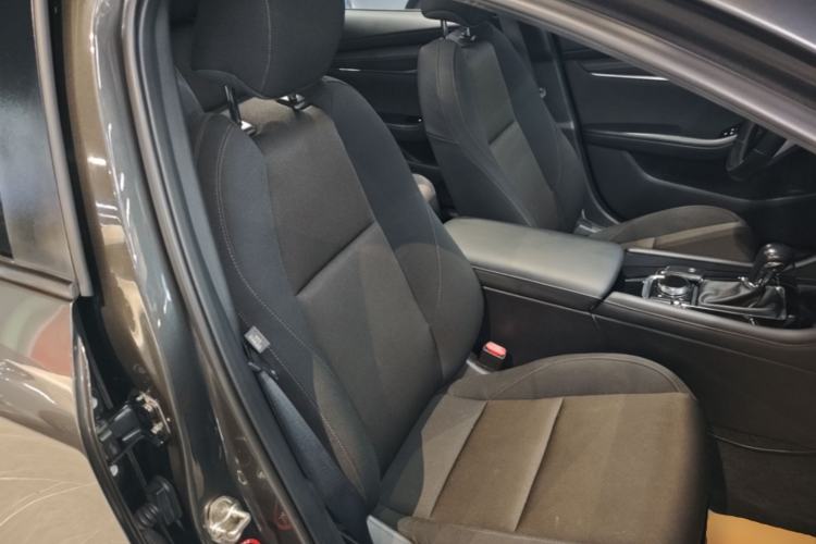 Used Mazda 3 Axela 2021 2.0L Automatic ZhiXuan Edition Right Front Seat
