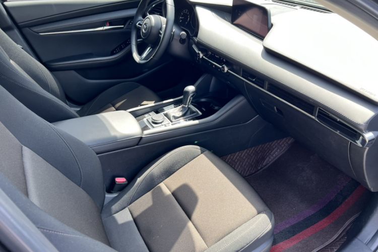 Used Mazda 3 Axela 2021 2.0L Automatic ZhiXuan Edition Right Front Seat