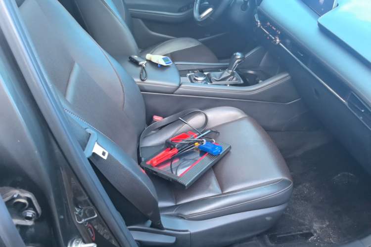 Used Mazda 3 Axela 2021 2.0L Automatic Zhiya Edition Right Front Seat