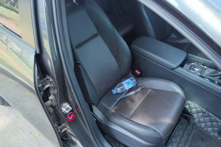 Used Mazda 3 Axela 2021 2.0L Automatic Zhiya Edition Right Front Seat