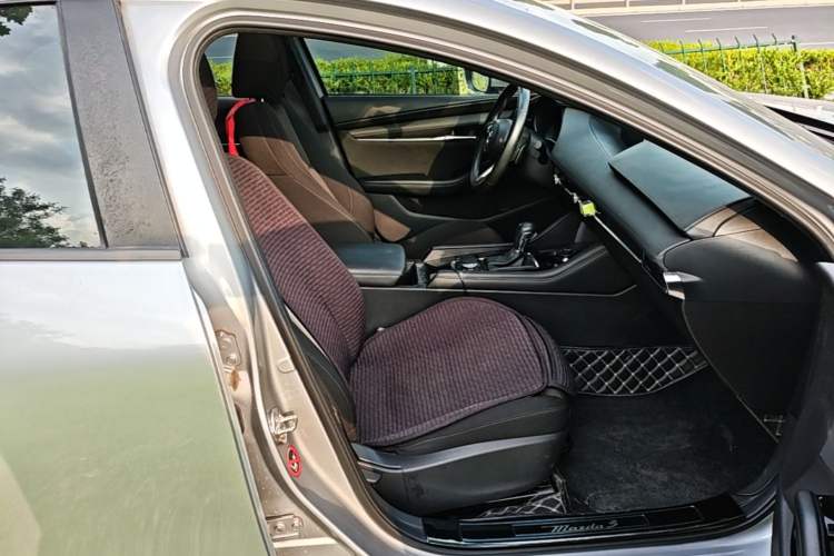 Used Mazda 3 Axela 2021 2.0L Automatic ZhiXuan Edition Right Front Seat