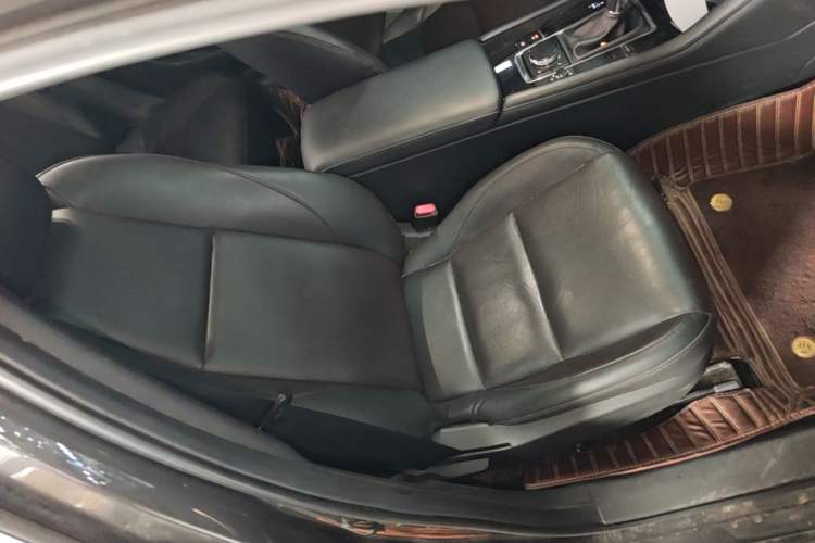 Used Mazda 3 Axela 2021 2.0L Automatic Zhiyao Edition Right Front Seat