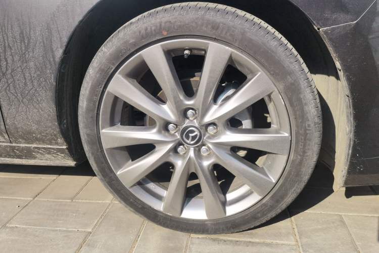 Used Mazda 3 Axela 2021 2.0L Automatic Zhiya Edition Right Front Wheel Hub
