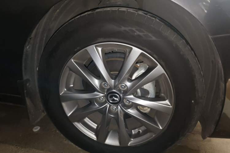 Used Mazda 3 Axela 2021 2.0L Automatic Zhiqing Edition Right Front Wheel Hub