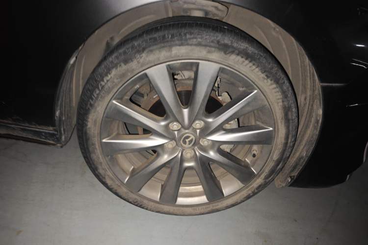 Used Mazda 3 Axela 2021 2.0L Automatic Zhiya Edition Right Front Wheel Hub