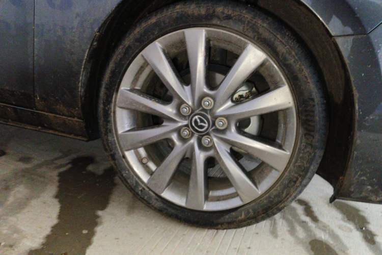 Used Mazda 3 Axela 2021 2.0L Automatic Zhiya Edition Right Front Wheel Hub