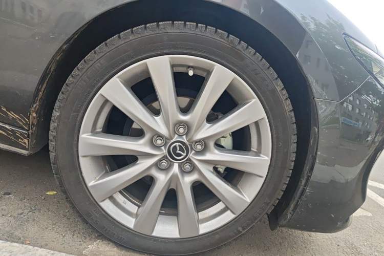 Used Mazda 3 Axela 2021 2.0L Automatic ZhiXuan Edition Right Front Wheel Hub