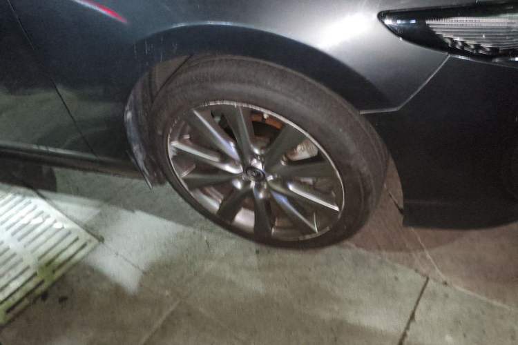 Used Mazda 3 Axela 2021 2.0L Automatic Zhiyao Edition Right Front Wheel Hub