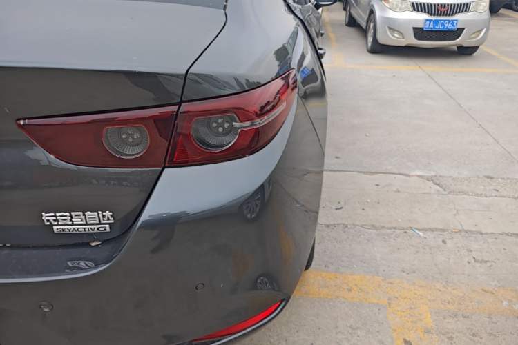 Used Mazda 3 Axela 2021 2.0L Automatic Zhiqing Edition Right Rear Taillight