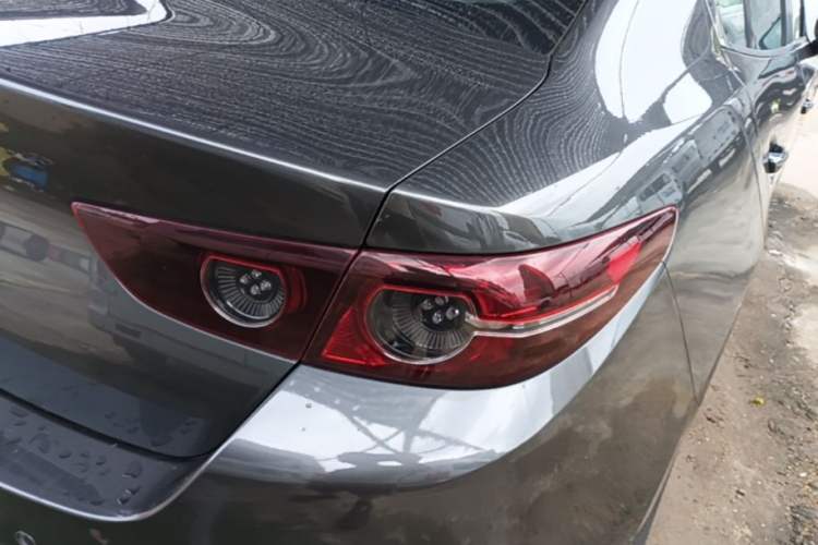 Used Mazda 3 Axela 2021 2.0L Automatic Zhiya Edition Right Rear Taillight