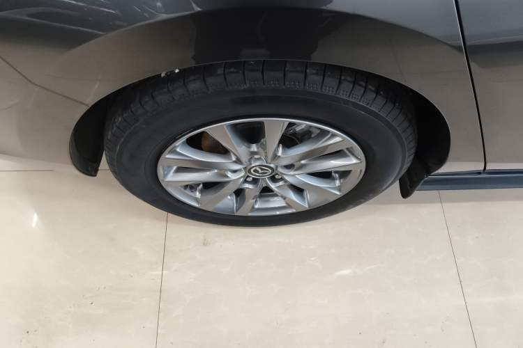Used Mazda 3 Axela 2021 2.0L Automatic Zhiqing Edition Right Rear Wheel Hub