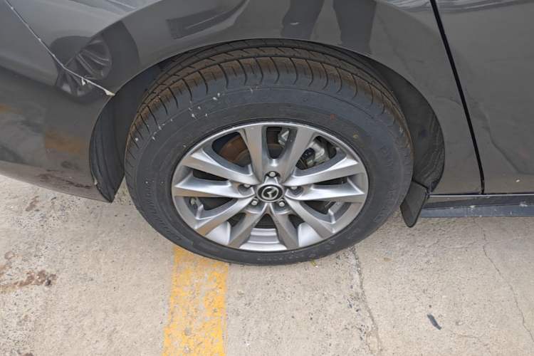 Used Mazda 3 Axela 2021 2.0L Automatic Zhiqing Edition Right Rear Wheel Hub
