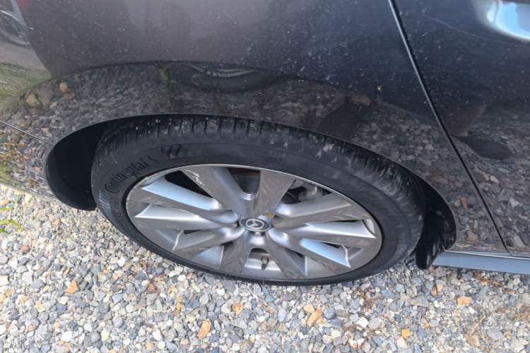 Used Mazda 3 Axela 2021 2.0L Automatic Zhiya Edition Right Rear Wheel Hub