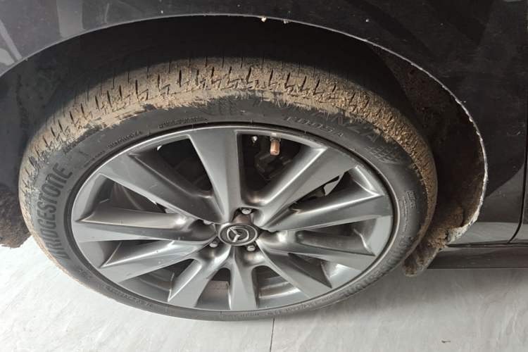 Used Mazda 3 Axela 2021 2.0L Automatic Zhiya Edition Right Rear Wheel Hub