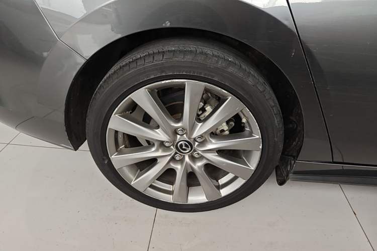 Used Mazda 3 Axela 2021 2.0L Automatic Zhiya Edition Right Rear Wheel Hub
