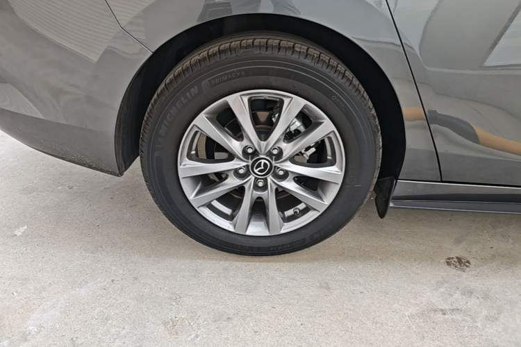 Used Mazda 3 Axela 2021 2.0L Automatic Zhiqing Edition Right Rear Wheel Hub
