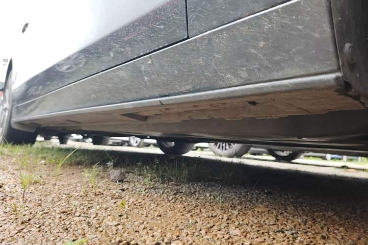 Used Mazda 3 Axela 2021 2.0L Automatic Zhiya Edition Right Side Sill