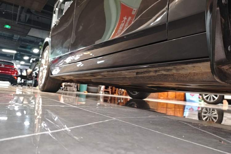 Used Mazda 3 Axela 2021 2.0L Automatic ZhiXuan Edition Right Side Sill