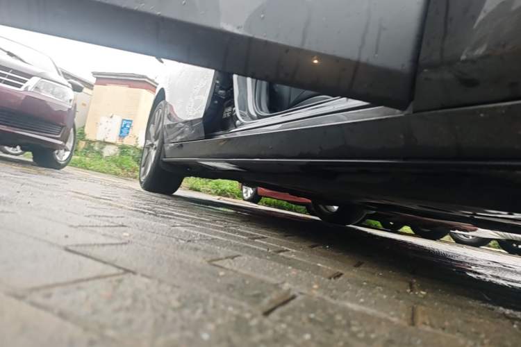 Used Mazda 3 Axela 2021 2.0L Automatic Zhiya Edition Right Side Sill