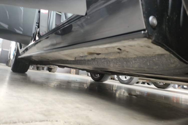 Used Mazda 3 Axela 2021 2.0L Automatic Zhiya Edition Right Side Sill