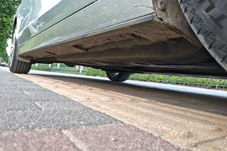 Used Mazda 3 Axela 2021 2.0L Automatic ZhiXuan Edition Right Side Sill