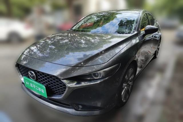 Ojetý Mazda 3 Axela 2021 2.0L Automatic Zhi Rui Edition