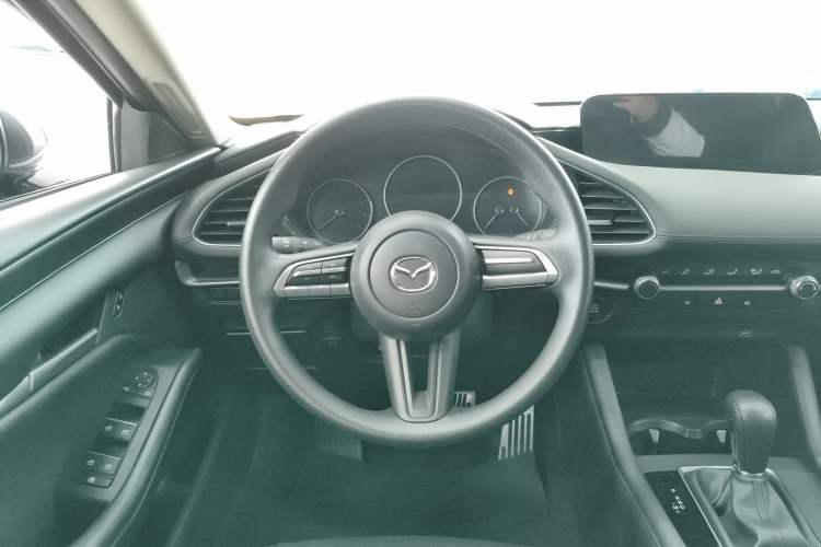 Used Mazda 3 Axela 2021 2.0L Automatic Zhiqing Edition Steering Wheel