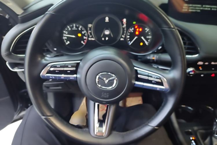 Used Mazda 3 Axela 2021 2.0L Automatic Zhiya Edition Steering Wheel