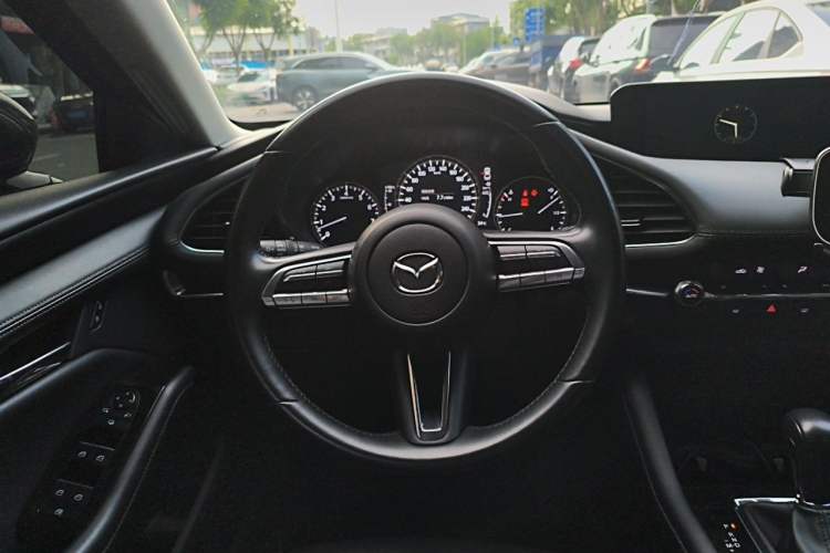 Used Mazda 3 Axela 2021 2.0L Automatic Zhiya Edition Steering Wheel