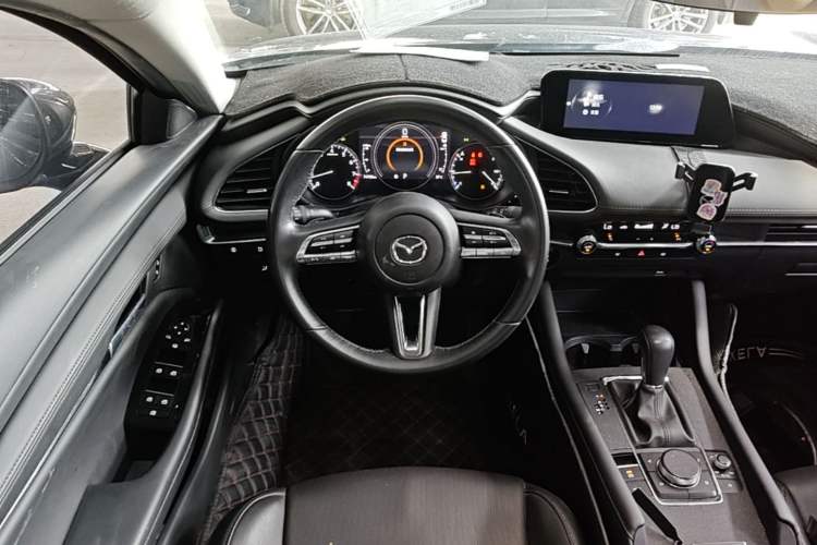 Used Mazda 3 Axela 2021 2.0L Automatic Zhiya Edition Steering Wheel