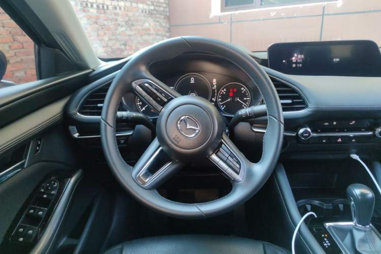 Used Mazda 3 Axela 2021 2.0L Automatic ZhiXuan Edition Steering Wheel