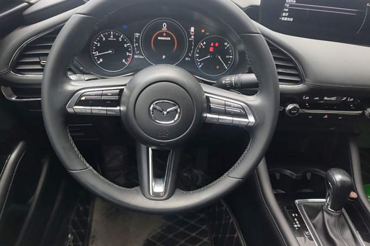 Used Mazda 3 Axela 2021 2.0L Automatic Zhiya Edition Steering Wheel