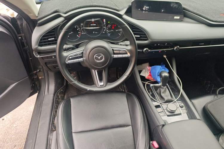 Used Mazda 3 Axela 2021 2.0L Automatic ZhiXuan Edition Steering Wheel