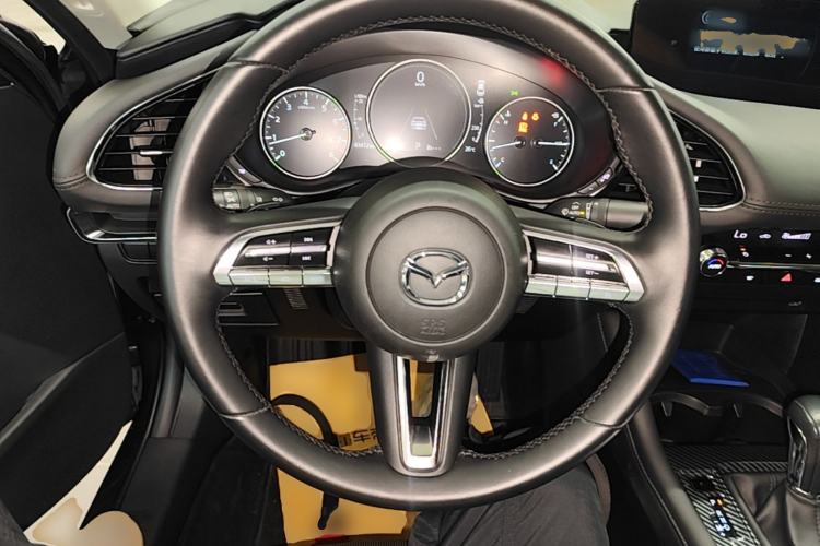 Used Mazda 3 Axela 2021 2.0L Automatic Zhiya Edition Steering Wheel