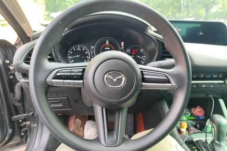 Used Mazda 3 Axela 2021 2.0L Automatic Zhiqing Edition Steering Wheel