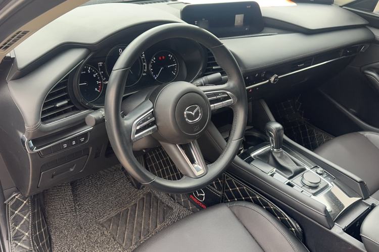 Used Mazda 3 Axela 2021 2.0L Automatic Zhiya Edition Steering Wheel