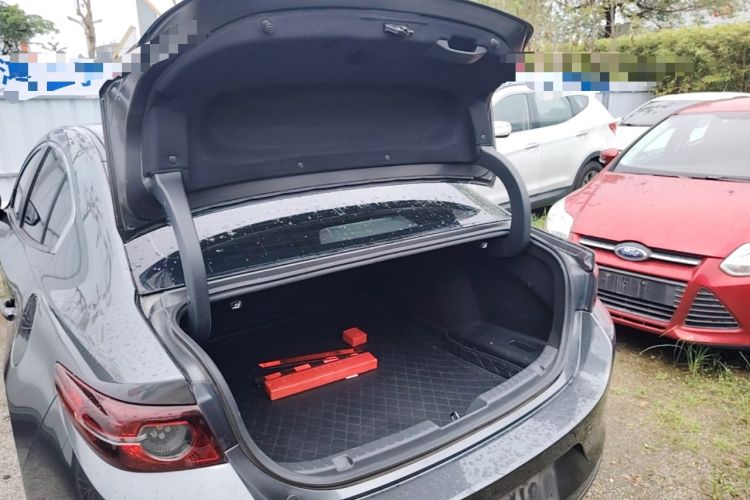 Used Mazda 3 Axela 2021 2.0L Automatic Zhiya Edition Trunk