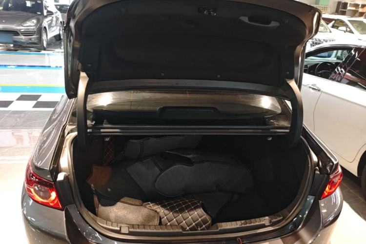Used Mazda 3 Axela 2021 2.0L Automatic ZhiXuan Edition Trunk