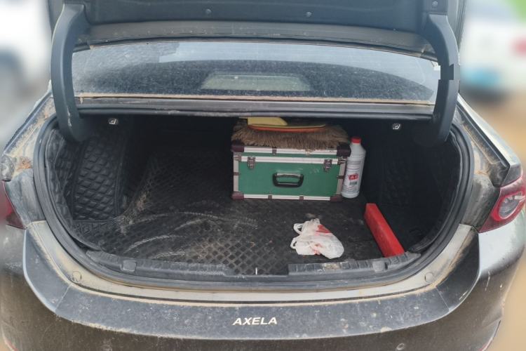Used Mazda 3 Axela 2021 2.0L Automatic Zhiyao Edition Trunk