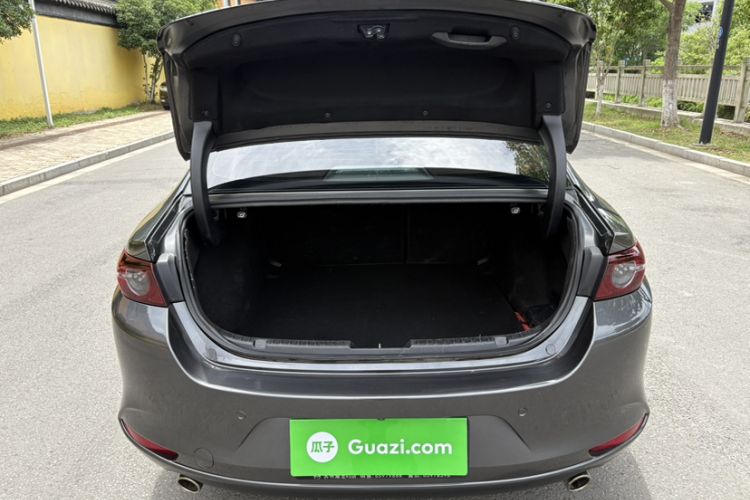 Used Mazda 3 Axela 2021 2.0L Automatic Zhiqing Edition Trunk
